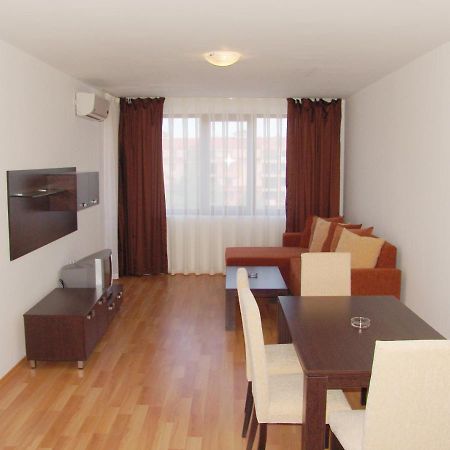 סאני ביץ' Apart Hotel Happy מראה חיצוני תמונה