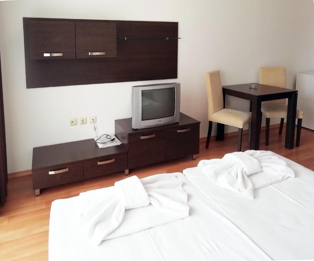 סאני ביץ' Apart Hotel Happy מראה חיצוני תמונה