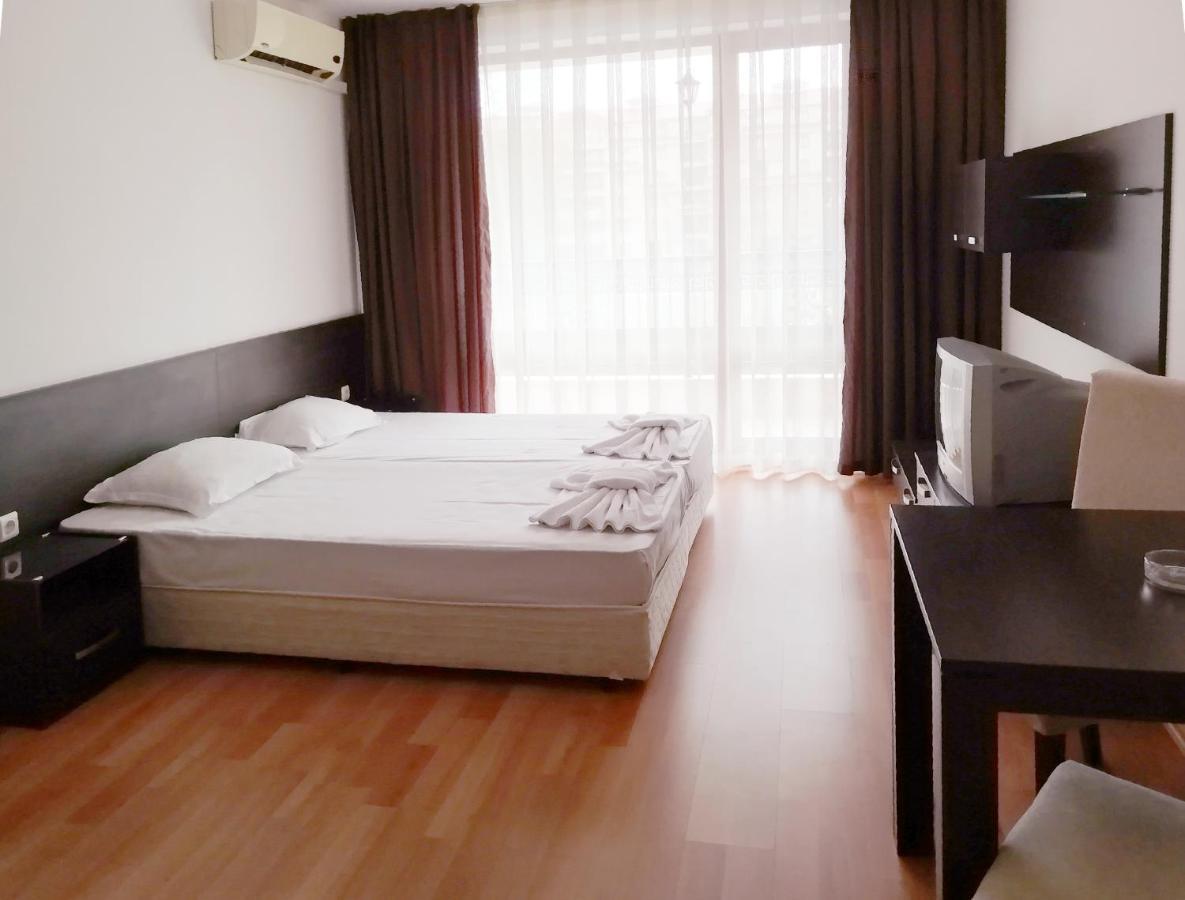 סאני ביץ' Apart Hotel Happy מראה חיצוני תמונה