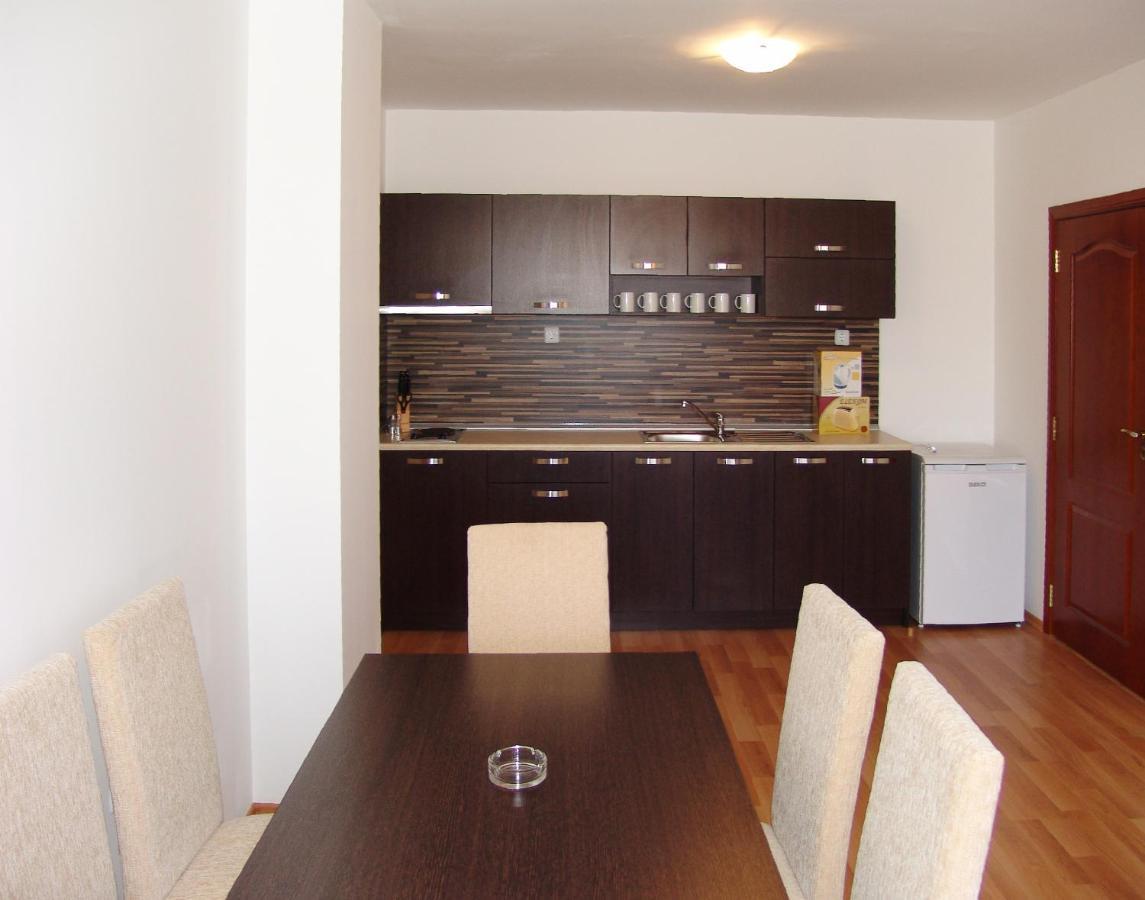 סאני ביץ' Apart Hotel Happy מראה חיצוני תמונה