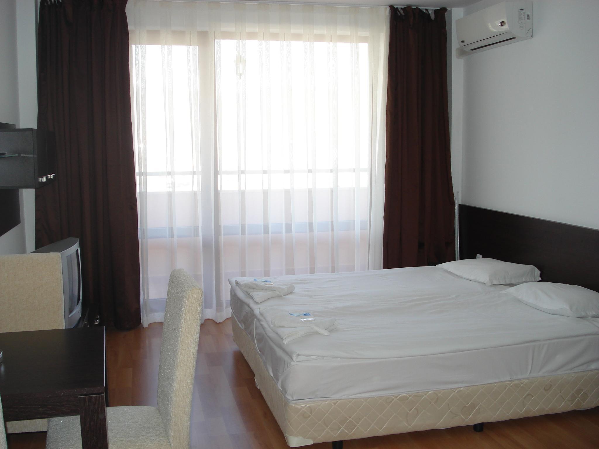 סאני ביץ' Apart Hotel Happy מראה חיצוני תמונה