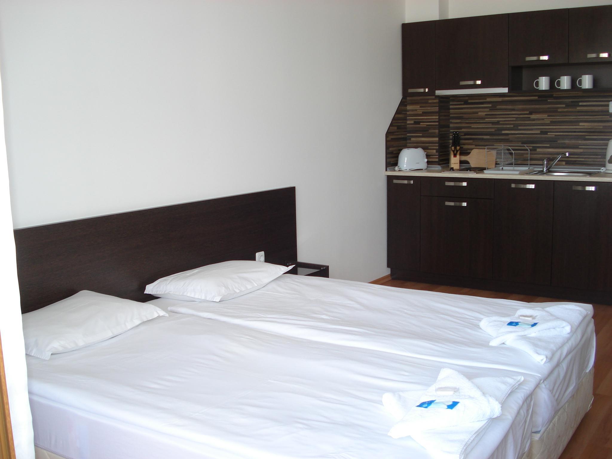סאני ביץ' Apart Hotel Happy מראה חיצוני תמונה