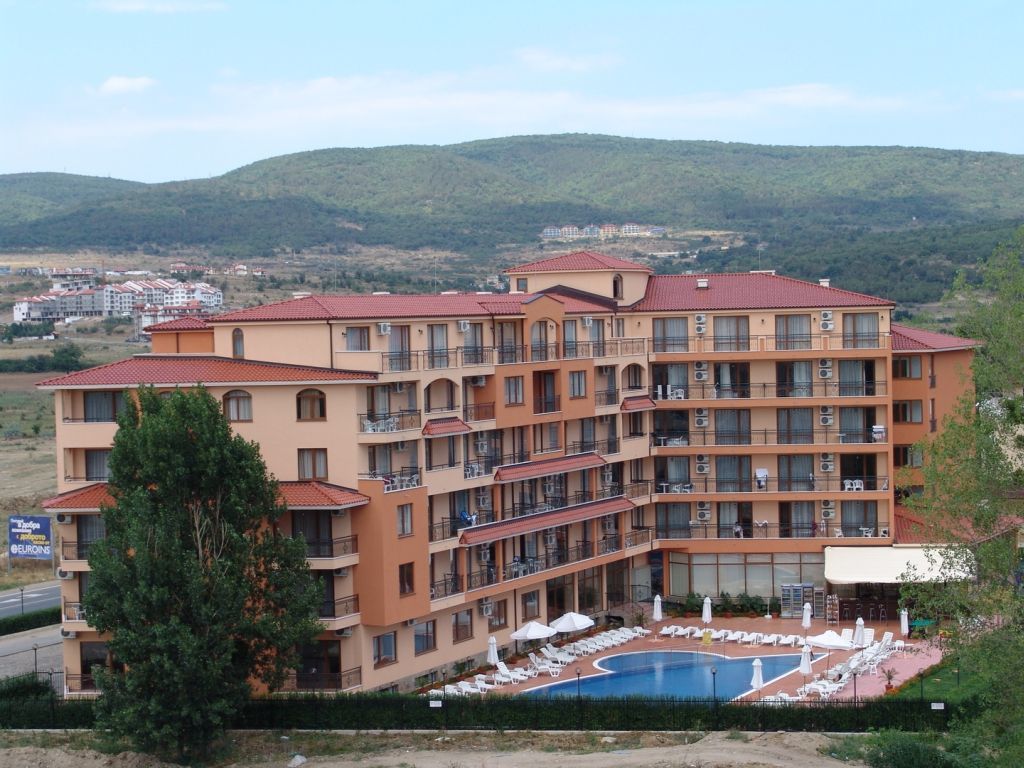 סאני ביץ' Apart Hotel Happy מראה חיצוני תמונה