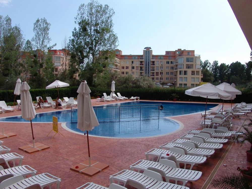 סאני ביץ' Apart Hotel Happy מראה חיצוני תמונה